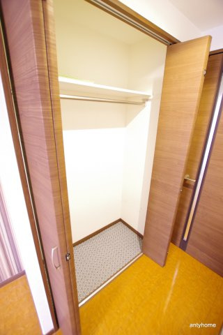 ウインズコート新大阪　仲介手数料無料の収納