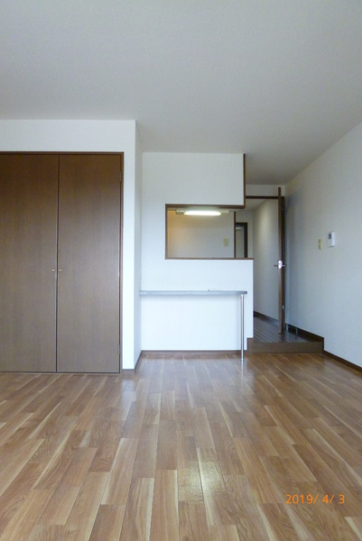 ヴェルデ【キャッシュバック対象物件】の居間・リビング|使いやすい居間です