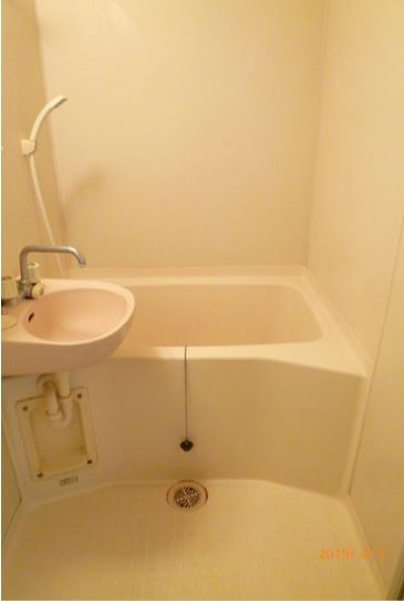 ヴェルデ【キャッシュバック対象物件】の浴室|きれいなお風呂です