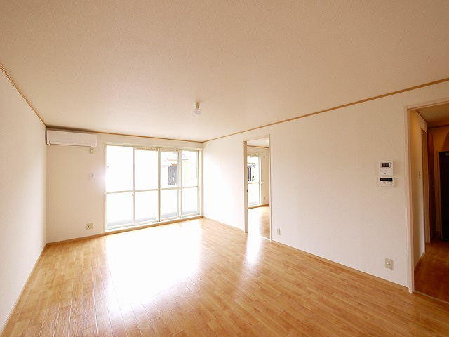 ログメントソファーB棟の居間・リビング|リビングです