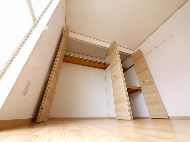 ログメントソファーB棟の収納|たっぷりとした収納スペースです