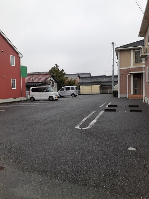 エクセルグリーンⅢの駐車場