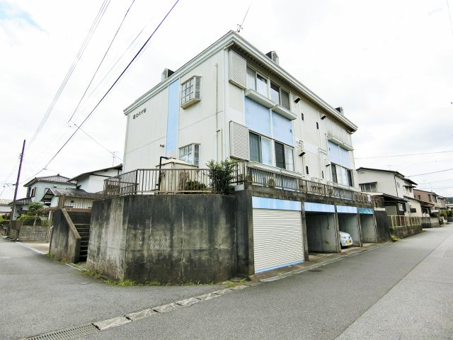 冨士ハイツの外観