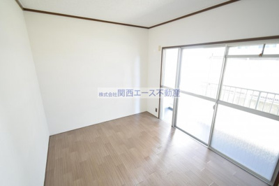 【寝室】 | ブルーハイツ