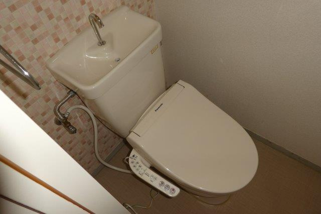 プレジール白楽Aのトイレ|ウォシュレット