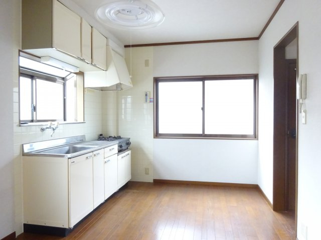 新村山アパート