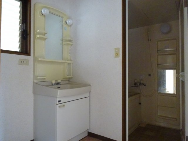 新村山アパート
