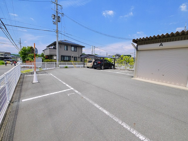サンビレッジ智恵の里の駐車場