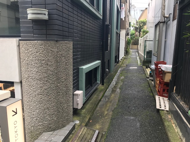 南青山安岡ビルの周辺