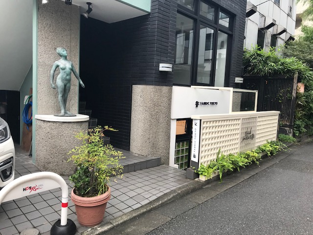 南青山安岡ビルのエントランス