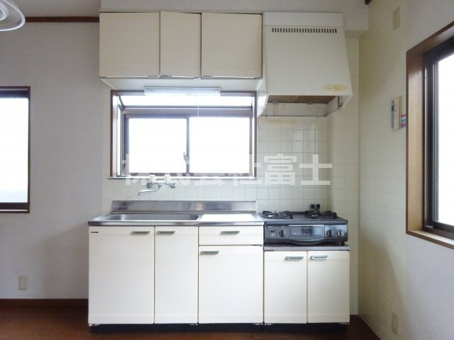 新村山アパート