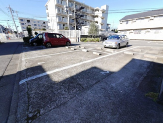 【駐車場】
