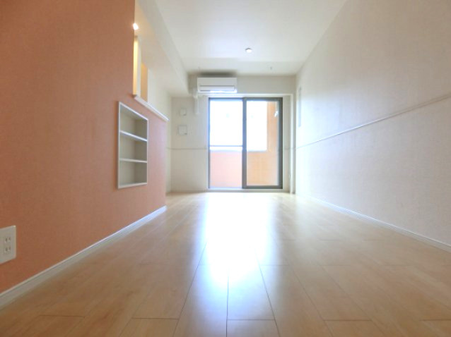 メゾングレイスの居間・リビング