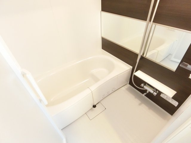 メゾングレイスの浴室