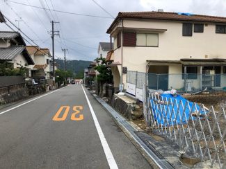 【前面道路含む現地写真】