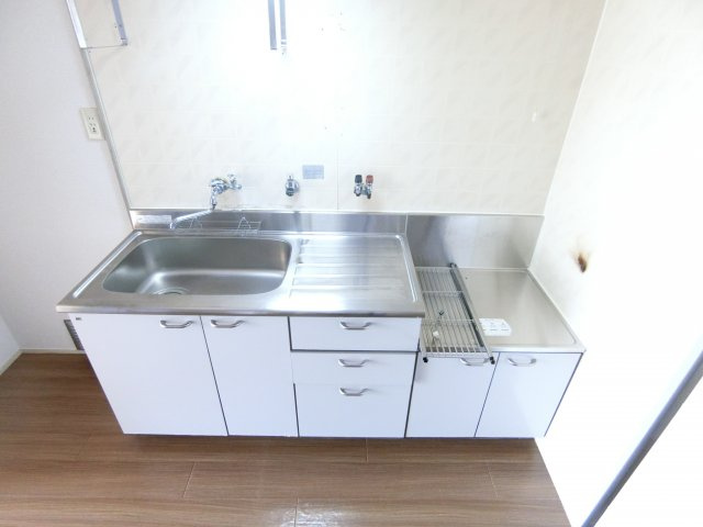 フォーリストハイムＡ棟のキッチン|別部屋の参考写真