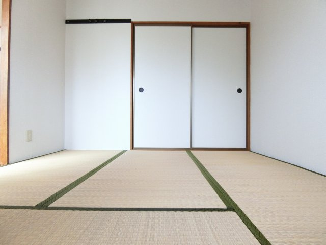 フォーリストハイムＡ棟の寝室|別部屋の参考写真