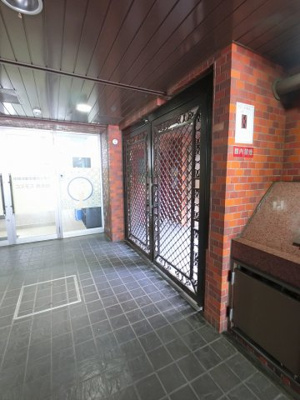 【その他共用部分】 | ライオンズマンション吉野町第7 | 防犯面でも安心のオートロック付です。