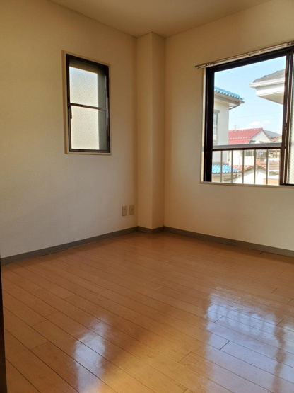 【洋室】 | シュベール秀和