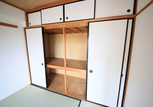 サンモール原の収納