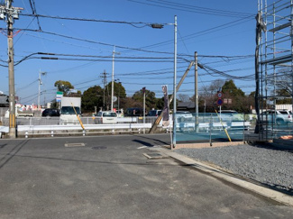 【前面道路含む現地写真】