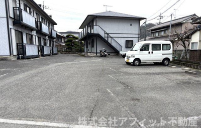 【駐車場】 | シティ加茂川　B