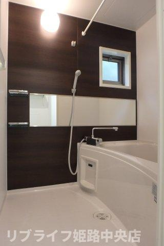 カーサ　カリーノの浴室|写真は左右反転
