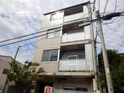 グリーンヒル鞍馬口の外観