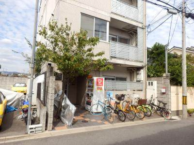 グリーンヒル鞍馬口のエントランス