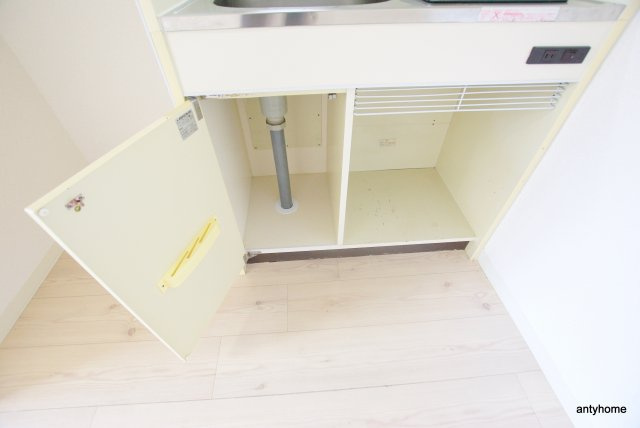 あかつきマンション　仲介手数料無料の収納