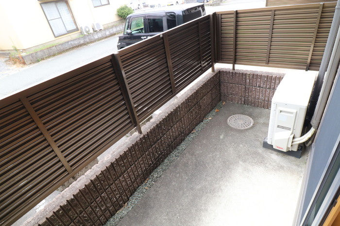 熊本市北区弓削６丁目のアパートのバルコニー