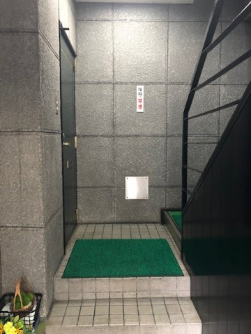 加藤ビルのロビー