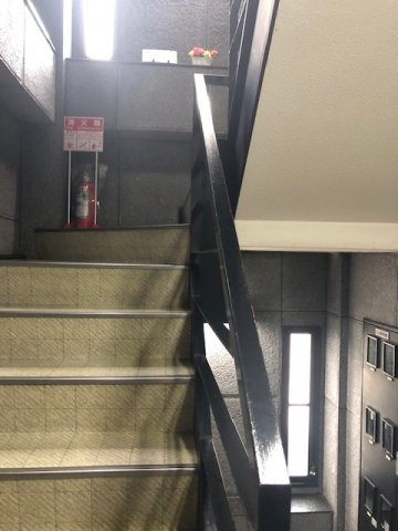 加藤ビルのロビー