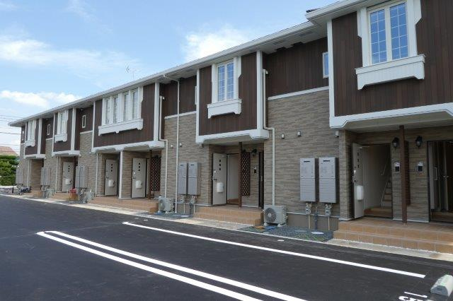 総社市井尻野のアパートの外観
