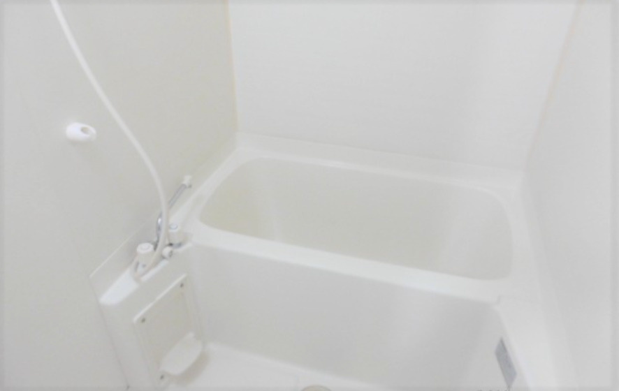 ピースフルおがたの浴室|きれいなお風呂です