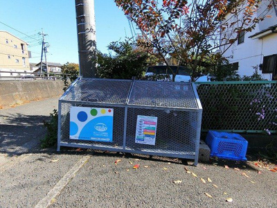 【その他共用部分】 | ニューハイツミエ | 敷地内ごみ置き場でごみ出しもらくらく～♪忙しい社会人さんや主婦さんにもうってつけ！