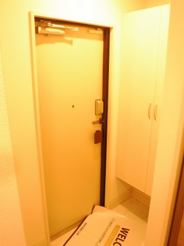 メゾン　アイリスの玄関