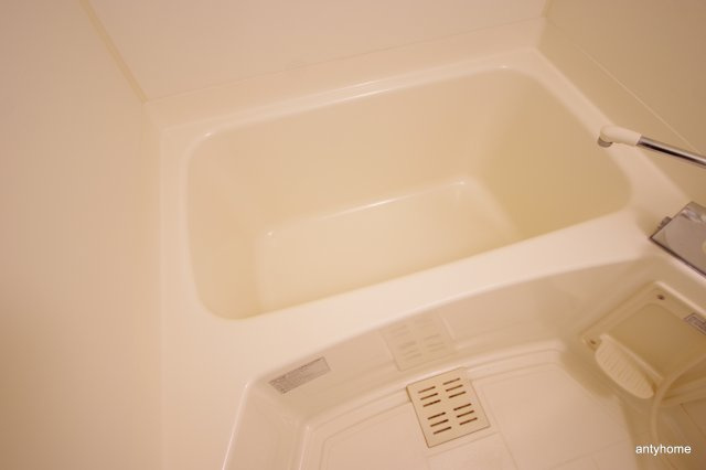 クレアート新大阪セレニティ　仲介手数料無料の浴室