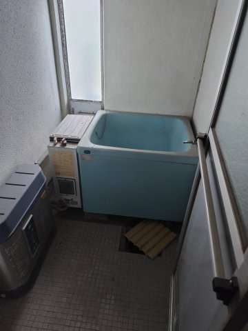 ５２８３５　東海三田洞ハイツの浴室