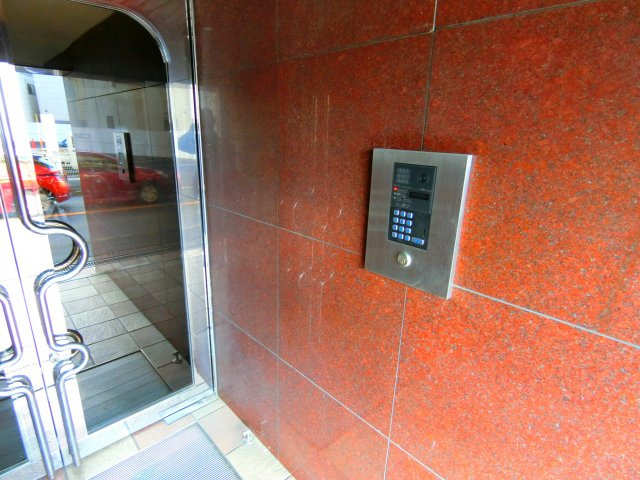 シャトレＳＩ原寺のエントランス