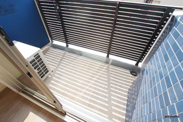 プレサンス新大阪ジェイズ　仲介手数料無料のバルコニー