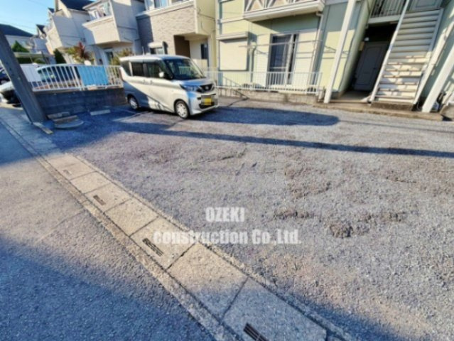 メゾン・ド・ラビアンＡの駐車場