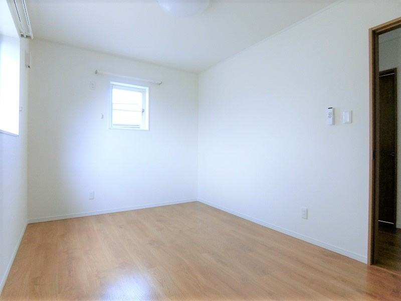 南仙北貸家の洋室