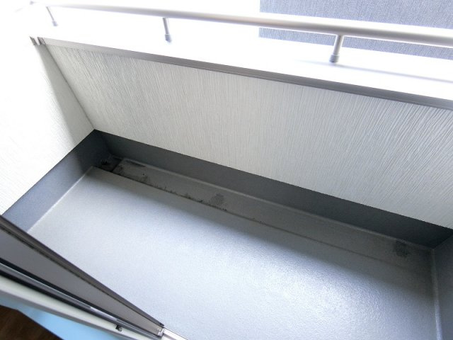 南仙北貸家のバルコニー