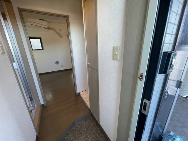 【玄関】 | サンテミリオン笹塚