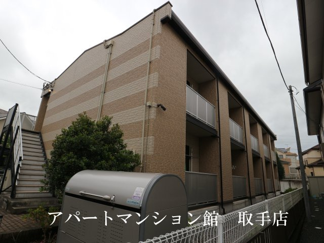 レオパレスノーブル　シャトーの外観