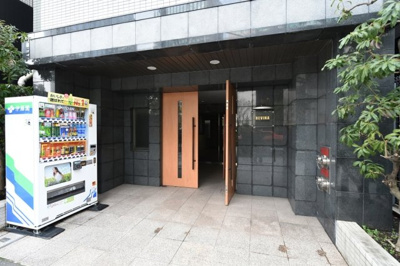【エントランス】 | レヴィーナ東京八重洲通り