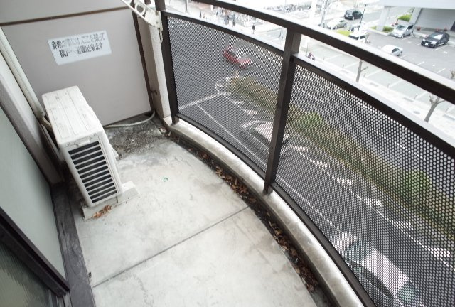 【バルコニー】 | サンハウス本山