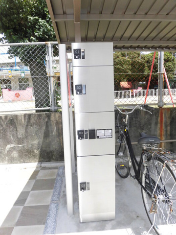 上益城郡益城町大字惣領のアパートのエントランス