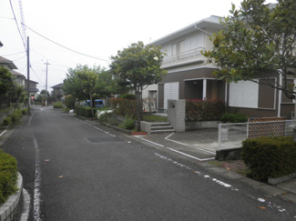 【前面道路含む現地写真】 | 前面道路含む現地写真です